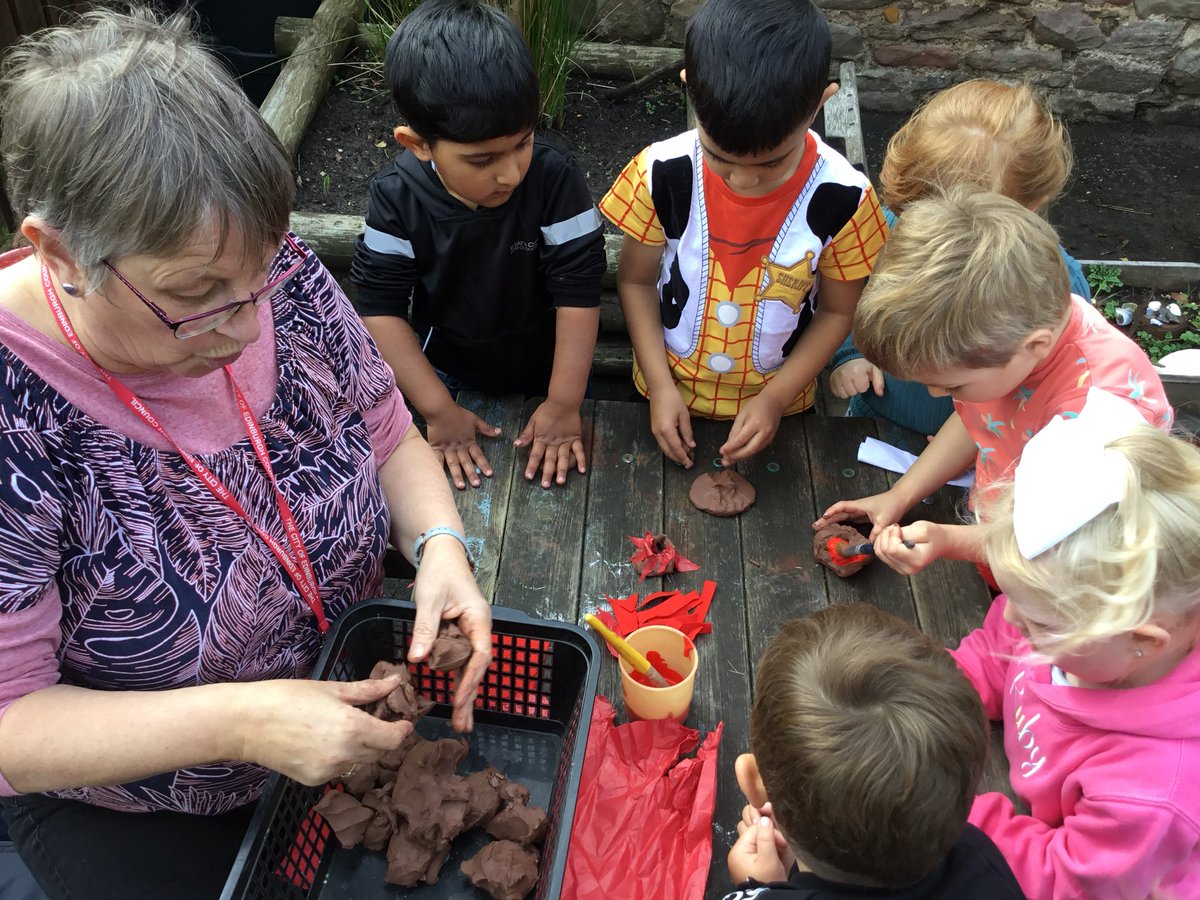 SchoolLiberton's tweet photo. The children have been busy creating volcanos A said “that lava is melting rocks” @edin_ey @ELCScotGov #beingme #qualityelc https://t.co/RQI0C9dcc7