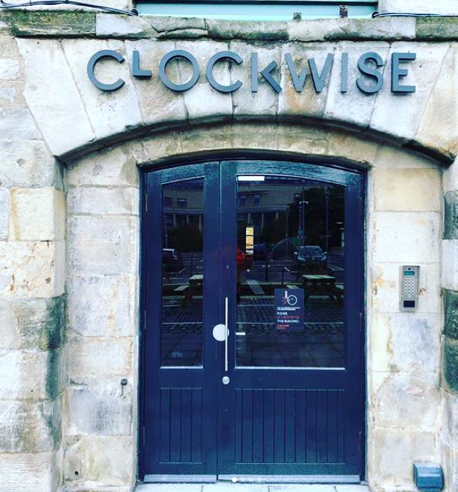 EvolveGroup4's tweet photo. Some neat signage and lightboxes installed for @workclockwise at their Leith Office! #signs #signage #design #create #clockwise #business #edinburgh #edinburghbusiness #leith #evolvesigns #evolveeveryday https://t.co/zzBzgf2oZZ