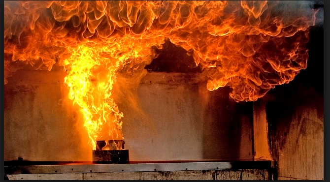 louthcoco's tweet photo. Good morning! We’re continuing today with our top tips for fire safety – starting with NEVER pour water on a cooking pan grease fire. This will cause a fire ball and throw scalding oil into the air.
#FireSafetyIRE #20FSW #SmokeAlarmsSaveLives #STOPfire #LCCFire https://t.co/BeqMtxDivX