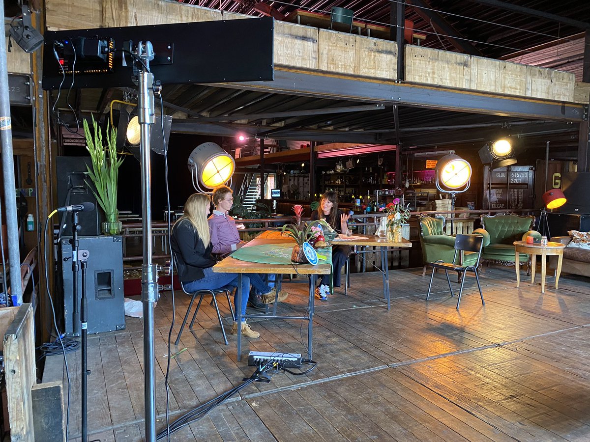 Gezonde lunch met <a href="/deStreekboer/">De Streekboer</a> en Sander van de Broerderij! Meekijken? fossielvrijeweken.nl/livestream