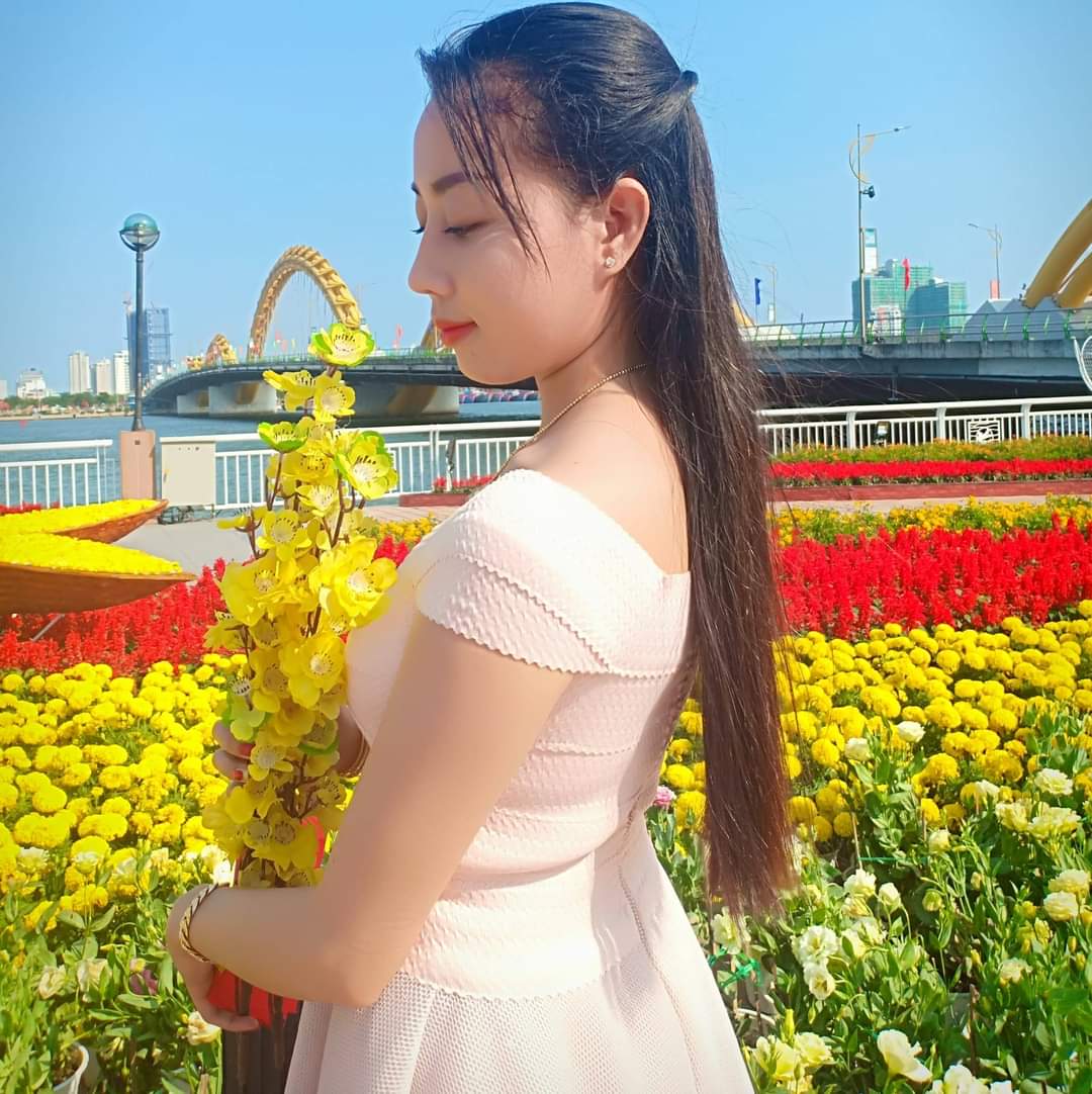 KetSgbb's tweet photo. sgbb tìm #sgdd #Hcm
Xin chào mọi người 
❤Tự giới thiệu em 25t, tên Lý Thị Mỹ Dân đang bán hàng onl  . Em muốn tìm 1dd/anh trai sdt em 0933955598 / 0949443232 . Có thể kết bạn fb zalo chính chủ . https://t.co/y2iTQLcMW2