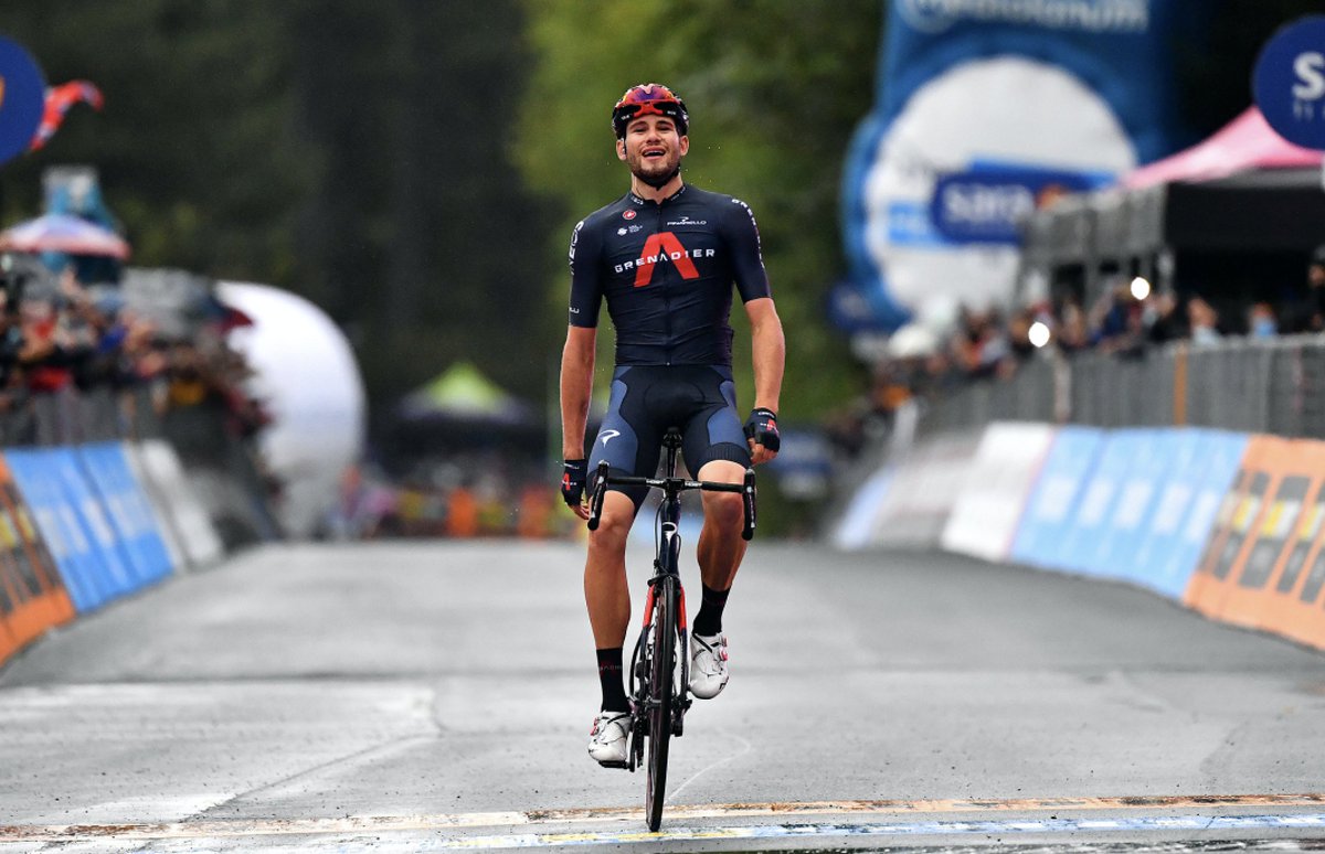 Congratulations to Fillipo Ganna of the Ineos grenadier’s for his win at the 5th stage of the Giro d’italia yesterday. He made the climbs look easy as he cruised to victory on the stunning Pinarello Dogma.

#Teamineos #fillipoganna #girodeitalia #pinarellodogma #roadcyling
