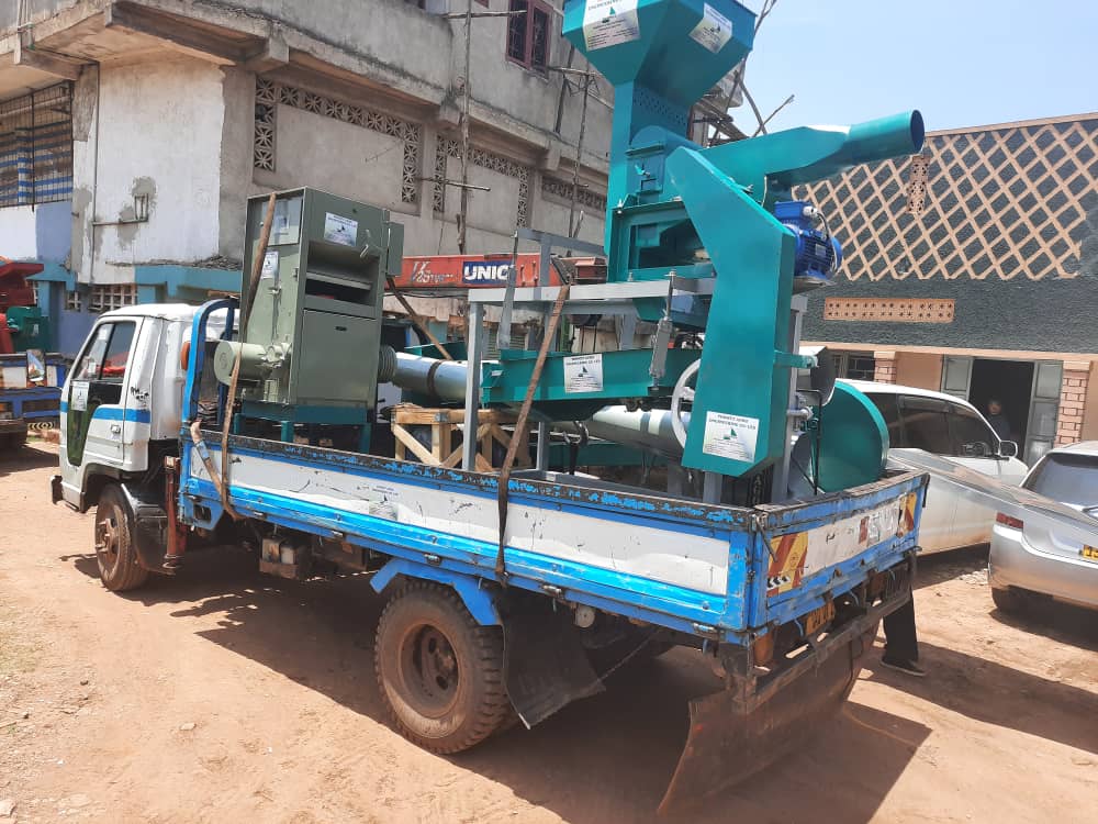 UgAcdp's tweet photo. Hours away to the H.E's Commissioning of Flagging off of Post Harvest & Value addition equipment & machinery at Namalere Mechanization centre, Tonnet Agro Machinery moving the Coffee grader, seed cleaner & Milling machine to site #AgCluster @MAAIF_Uganda https://t.co/37q1d7VeDM
