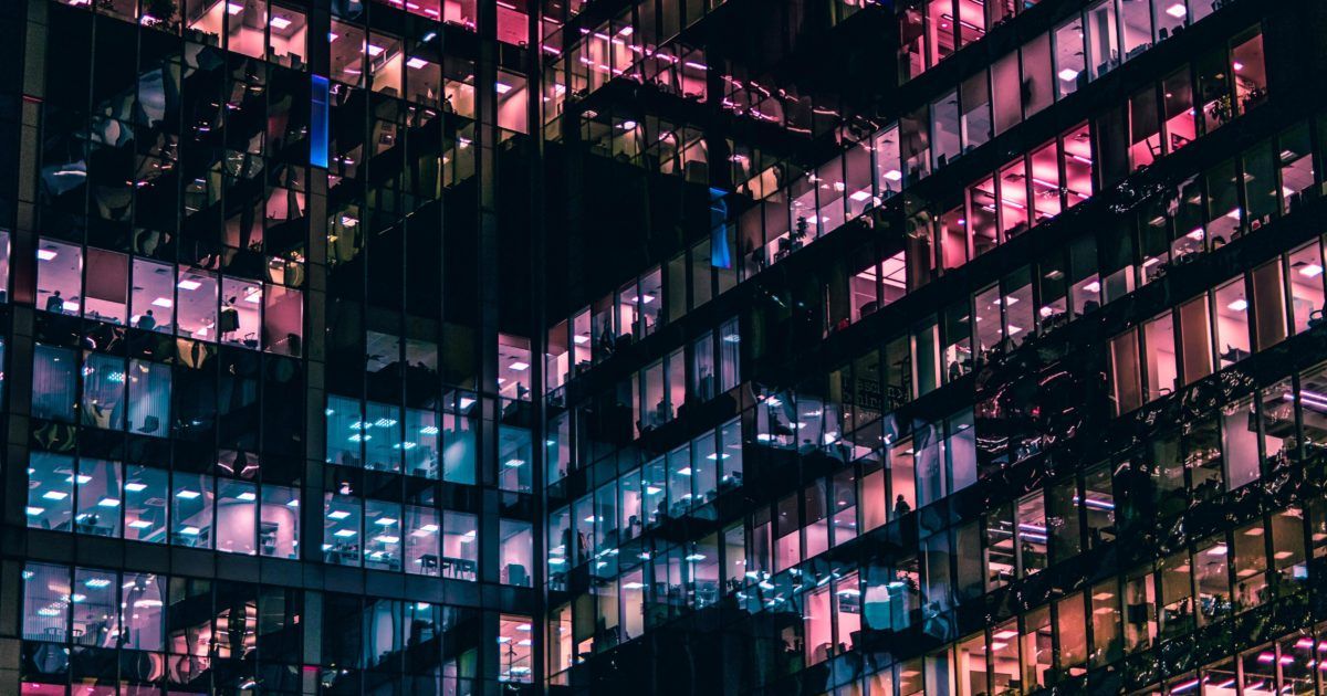 Ownest_io's tweet photo. 📚🔐💡 Dans la #supplychain et la #logistique, renforcer sa #cybersecurite est clé face à l'inflation du volume de données et des attaques ciblant les fournisseurs. La solution sécurisée ? La #blockchain : la publique pas la privée. On vous dit pourquoi 👉 https://t.co/UxxQGsRzyn https://t.co/UjHFOoab7R