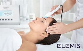 Fancy a cheeky ( no pun intended ) last minute weekend treat ? 25% off any Facial on Saturday 10th October  Only . 
Call us now to book yours - 01132821000 ext 483 or drop us an email spa@oultonhallhotel.co.uk
Terms &amp; conditions apply .