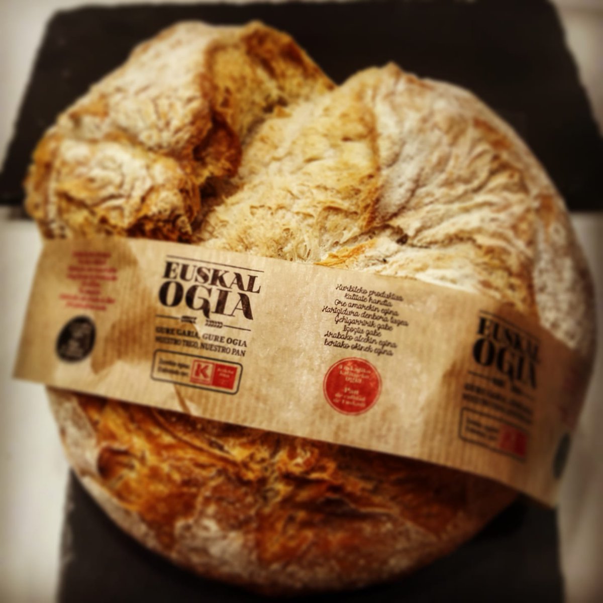 parriaundi's tweet photo. Hoy nace #EuskalOgia y no podemos estar mas orgullosos de formar parte de este proyecto. Pásate este fin de semana por nuestra tienda de #bilbao en Blas de Otero, 45 y pruébalas todas en nuestras #catas #masamadrenatural #panaderiaartesana #parriaundi #txapata #barra #hogaza https://t.co/VysoPHsmAw