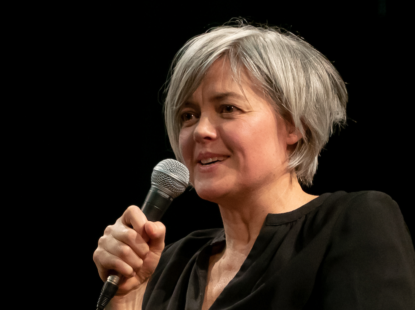 VincentDT's tweet photo. TODAY at 3pm @southeastdance is hosting a ZOOM Q&A with VDT’s AD Charlotte Vincent about making #VDTInLocoParentis. Chaired by Caroline Anstey, Marketing & Communications Manager, @PDSW_org where the work was first shared ONLINE #letscreate
JOIN IN >>https://t.co/g7ixNPHgZj https://t.co/7L9SQor1xZ