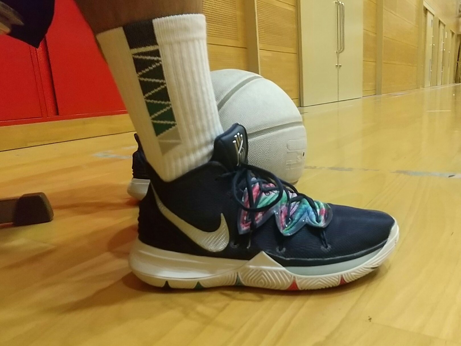 Matthew Local 1 どうも マシューです って訳で Local 1 １０月第２週です Nbaもファイナル盛り上がってますが こっちも負けないくらい盛り上げていきやすよ 本日はカイリー5ギャラクシーで ヒーローまね バスケ