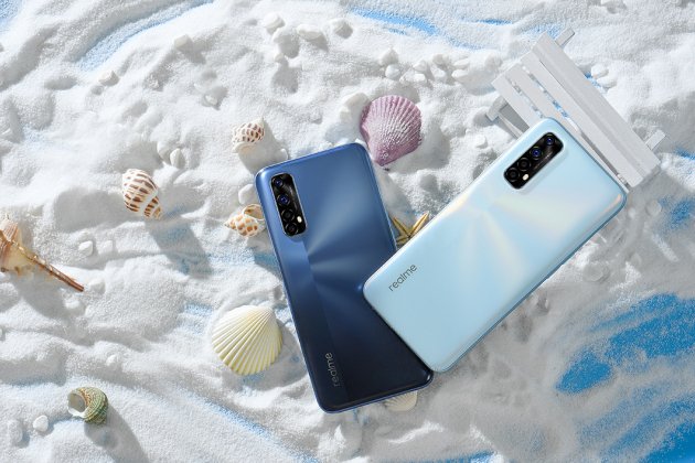 01net's tweet photo. #CONCOURS
 
On vous offre votre realme 7 et votre realme 7 Pro
 
Pour participer : 
 
- Follow @01net et @realme_France (parce que c’est quand même eux qui offre les téléphones) 
- RT ce tweet 
- Passe une bonne journ��e en tweetant avec les #Serierealme7 &amp; #realme7
 
TAS  : 06/11 https://t.co/mn4mQ0Cb6M