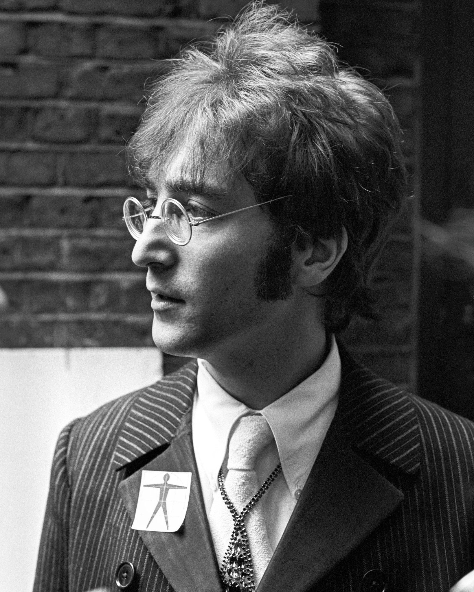 Happy birthday to John Lennon who would have been 80 today. 