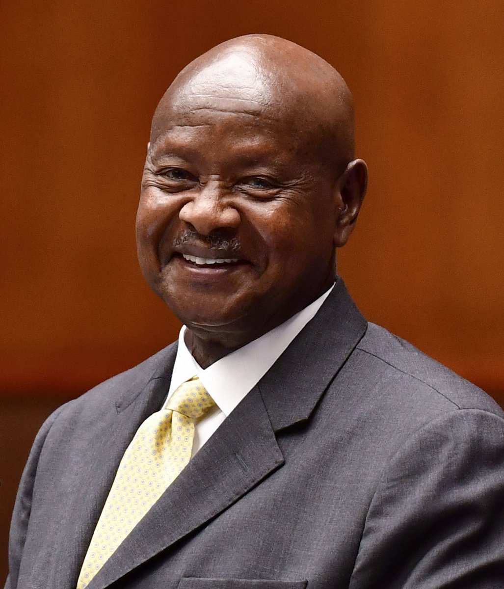 lindahNabusayi's tweet photo. Her Majesty, Queen Elizabeth 11 congratulatory message to @KagutaMuseveni #UgandaAt58  
"It gives me great pleasure to send Your Excellency my warmest greetings on the celebration of your National Day, together with my best wishes for the people of Uganda in the coming year." https://t.co/8peyvWpz60