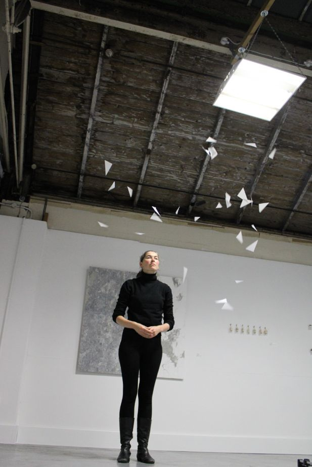 AIRArtGallery's tweet photo. In action Snapshot of Sarah Sanders from last weeks opening night! We'll have a video of this performance going live in the next week so stayed tuned.
#performance #performancearts #artist #artists #manchester
#expandeddrawing #drawing #drawingbeyonditself https://t.co/XZNh6XKp9C
