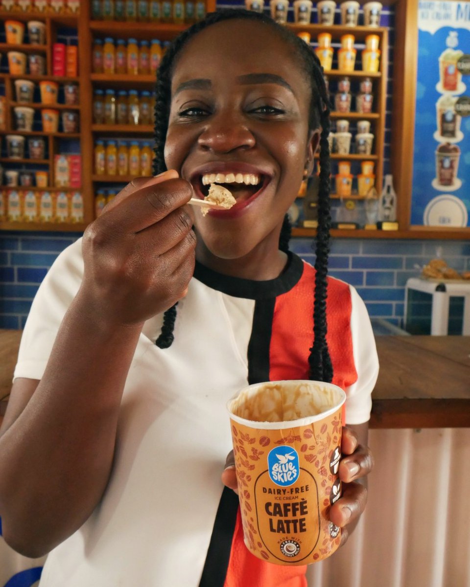 blueskiesfruit's tweet photo. Can you guess what we're having for dessert today? 👀😁
Who else can finish a tub of Caffé Latte all by themselves 🤣 

#veganghana #dairyfreetreats #blueskiesicecream #madeinghana #dairyfreetreats #veganicecream #dairyfreeghana #icecreamflavour https://t.co/NPT2pJvzdE