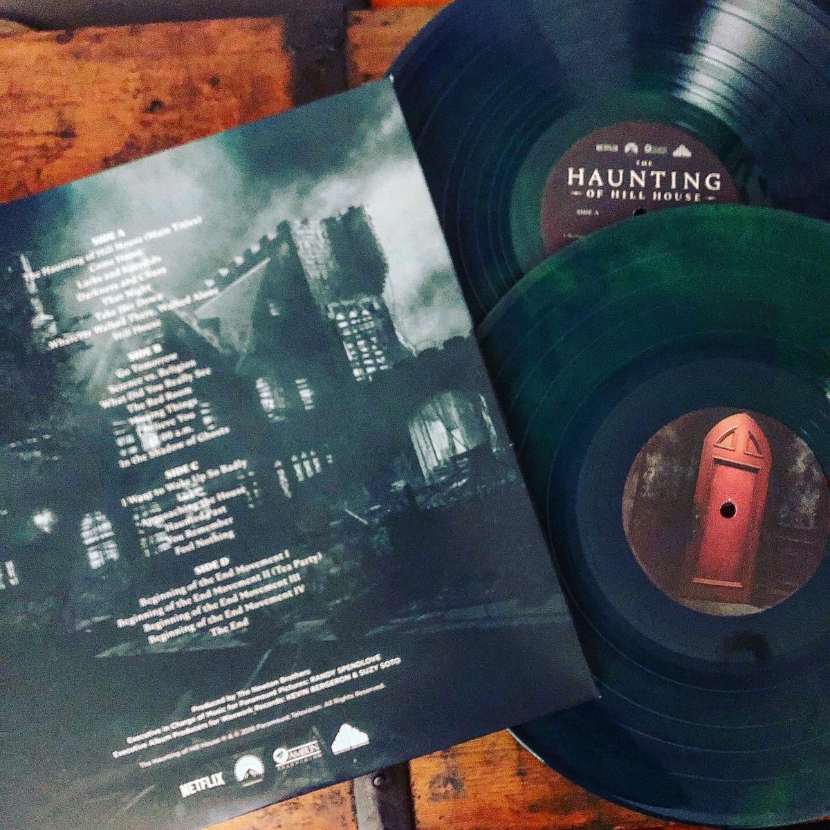 Penchant4Words's tweet photo. Happy THE HAUNTING OF BLY MANOR DAY! Won’t be able to start bingeing till #TinyCraig is asleep so I’ll be jamming to this while daydreaming of @flanaganfilm single shots. Look at that splash of ghostly green vinyl swirled with the navy! These records are seriously amazing! 😍 https://t.co/BUxQAbqkgb