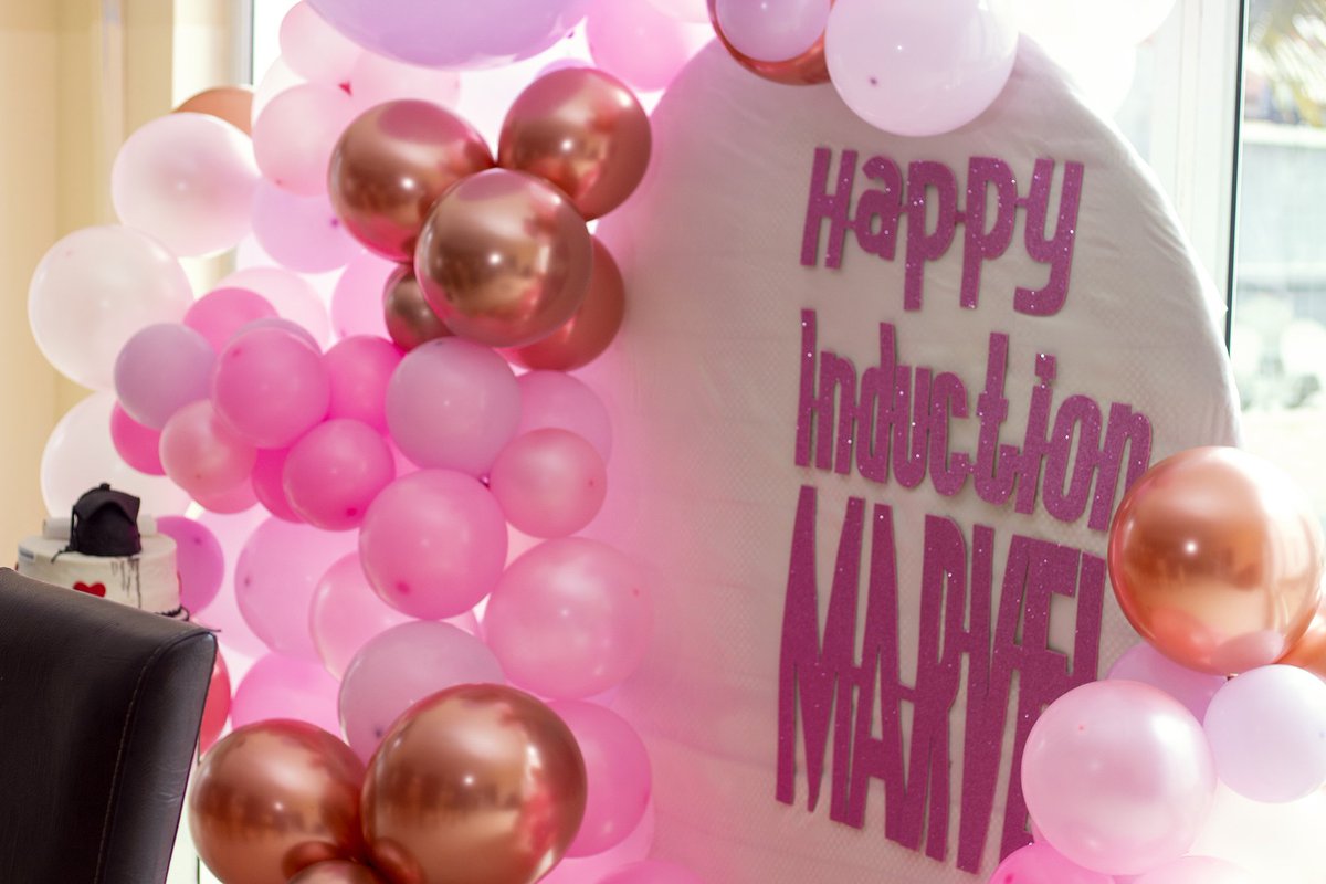 deeeventsng's tweet photo. Balloon decor &amp; styling : @deeeventsng   Photography : @PrExPhOtOgRaPhY   #MarvelInductionDay #LatestPhysiotherapist #inductionday #graduation #graduationparty #graduationlunch #Deeeventsng #DecorbyDee #Deeballoons #ballooninLagos #ballooninLekki #balloondecorator #ballooninIfe https://t.co/pi0rOIeh8p