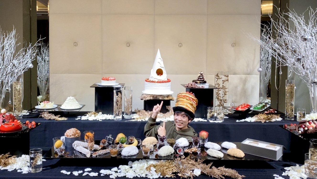 スイーツ芸人 スイーツなかの パレスホテル東京のクリスマスケーキが発表 1500円 7万円までのケーキが揃ったパレスならではの幅広いラインナップ 抜群の味 芸術性の高いデザインと 今年も圧巻のクオリティ ファンが多い毎年恒例の