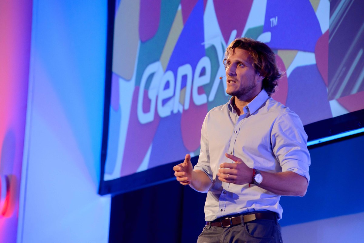 anibalgonda's tweet photo. La presencia de @DiegoForlan7
en el GX27 con @njodal
y @breogangonda por @chinopazos, para mientras esperamos el #GeneXus17Live https://t.co/ebAxiu3dqw