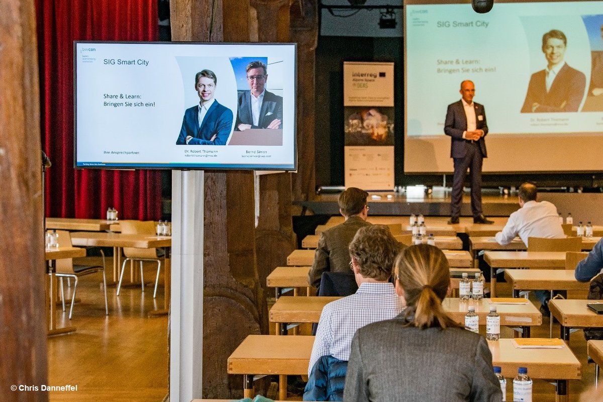 bwcon_info's tweet image. Our Special Interest Group #SmartCity offers content-related exchange and the initiation of cooperation on #databased #urbanecosystems. 

Get in touch with Dr. Robert Thomann @MVVEnergieAG and Bernd Simon @SAPdach 👉🏻 robert.thomann@mvv.de