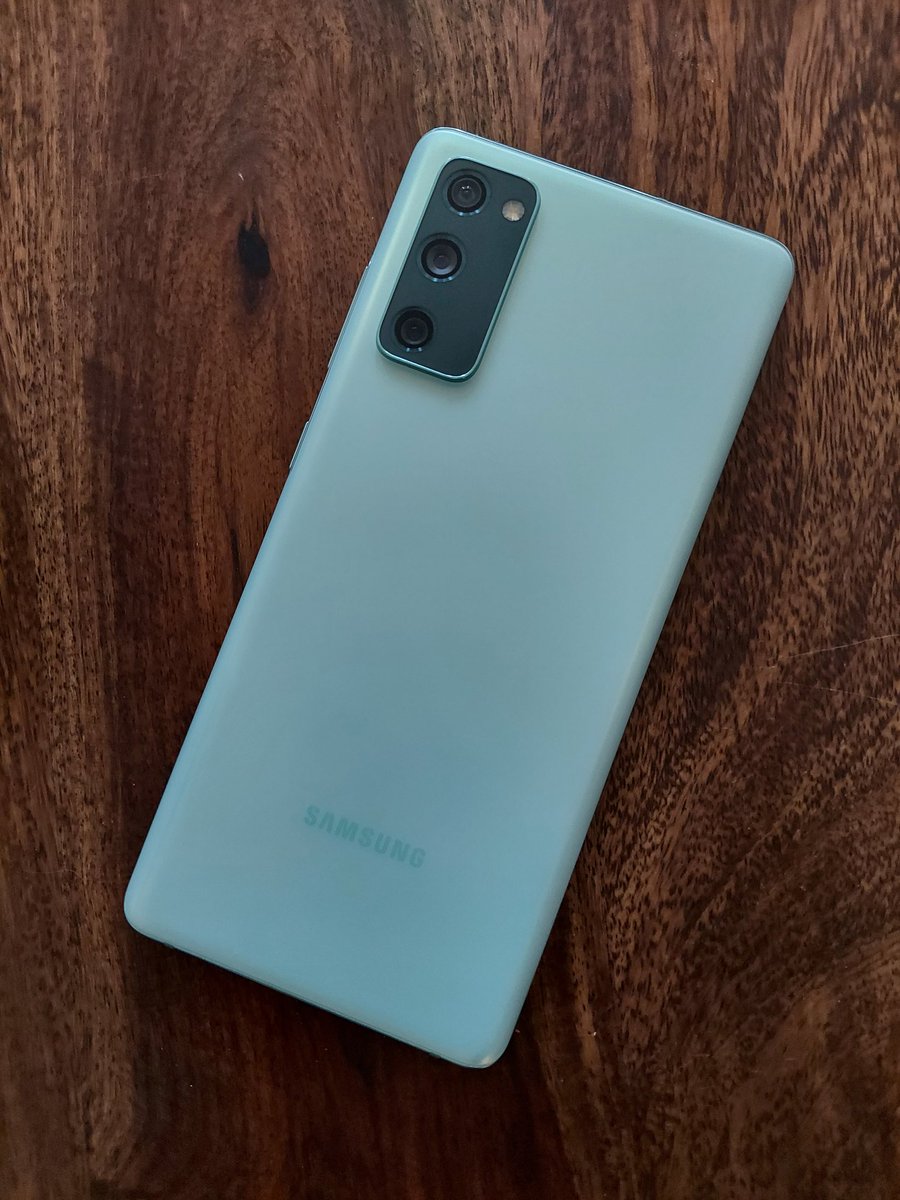 Mukul Sharma So The Samsung Galaxy S Fe Is Up For Pre Orders In India Starting Today There Are 5 Funky Colors To Choose From Including The Mint That I Have