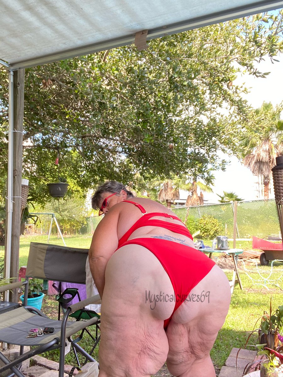 CurvesMystical's tweet photo. Have yβall missed me? HARD at work..link in bio ππ#bbwsexygilf #bbwbikini #bbwmature #bbwbooty #bbwbellies #bbwlovers #bbwaddiction #bbwobsession #bbwpoolside #bbwoutdoors #bbwmuse #bbwinspired #bbwfeet #bbwbigass #bbwphatqueen https://t.co/Oz6X1UKDLH