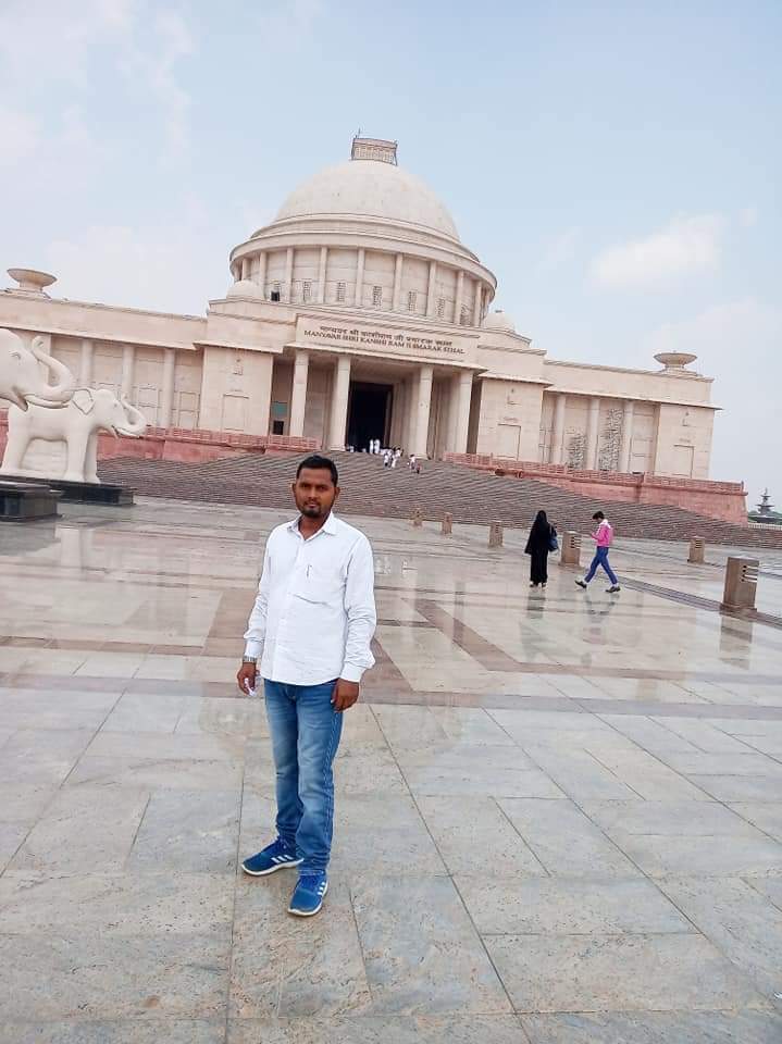 akhilendraPpasi's tweet photo. मान्यवर श्री कांशीराम साहेब अमर रहें! 

मान्यवर श्री कांशीराम जी स्मारक स्थल, लखनऊ
#9_October
#JayBhim
 #JayKanshiRam 
#BSPN #BahujanSamajParty https://t.co/360tpcgkYA