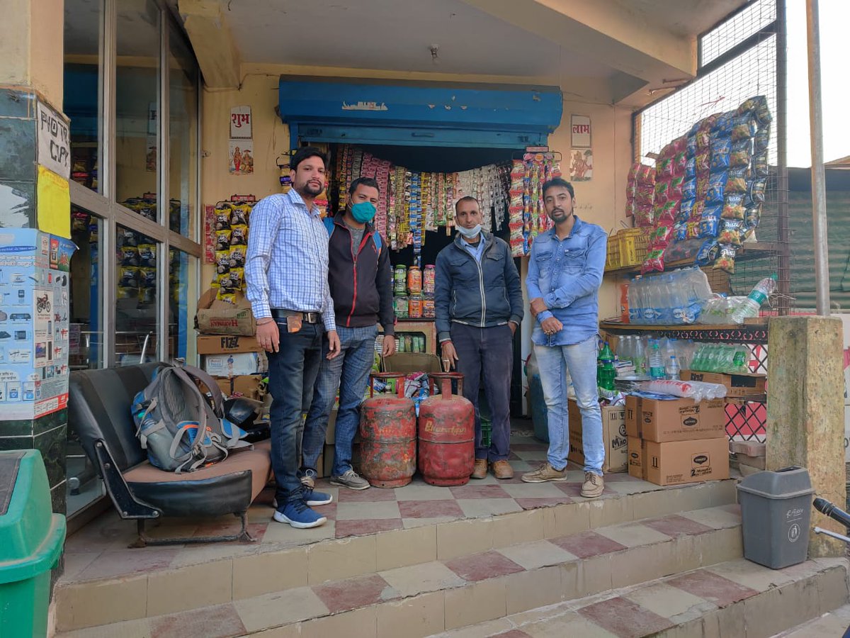 LalitBoraCSCUK's tweet image. BPCL CSC Inauguration
VLE name- Devender Singh
GP-Batwaldhaar
District-Tehri
#cscsegramswaraj 
#cscuttarakhand 
@dintya15