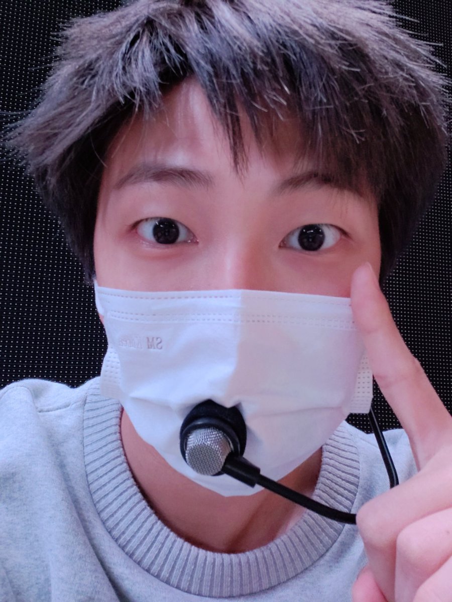 not_eriname's tweet photo. Estoy acostada y estoy otra vez mood gatito con las fotos de Seokjin y Namjoon 
Love U Jin bebé y Joonie bebé 💖 https://t.co/jc1KJ7xhK6