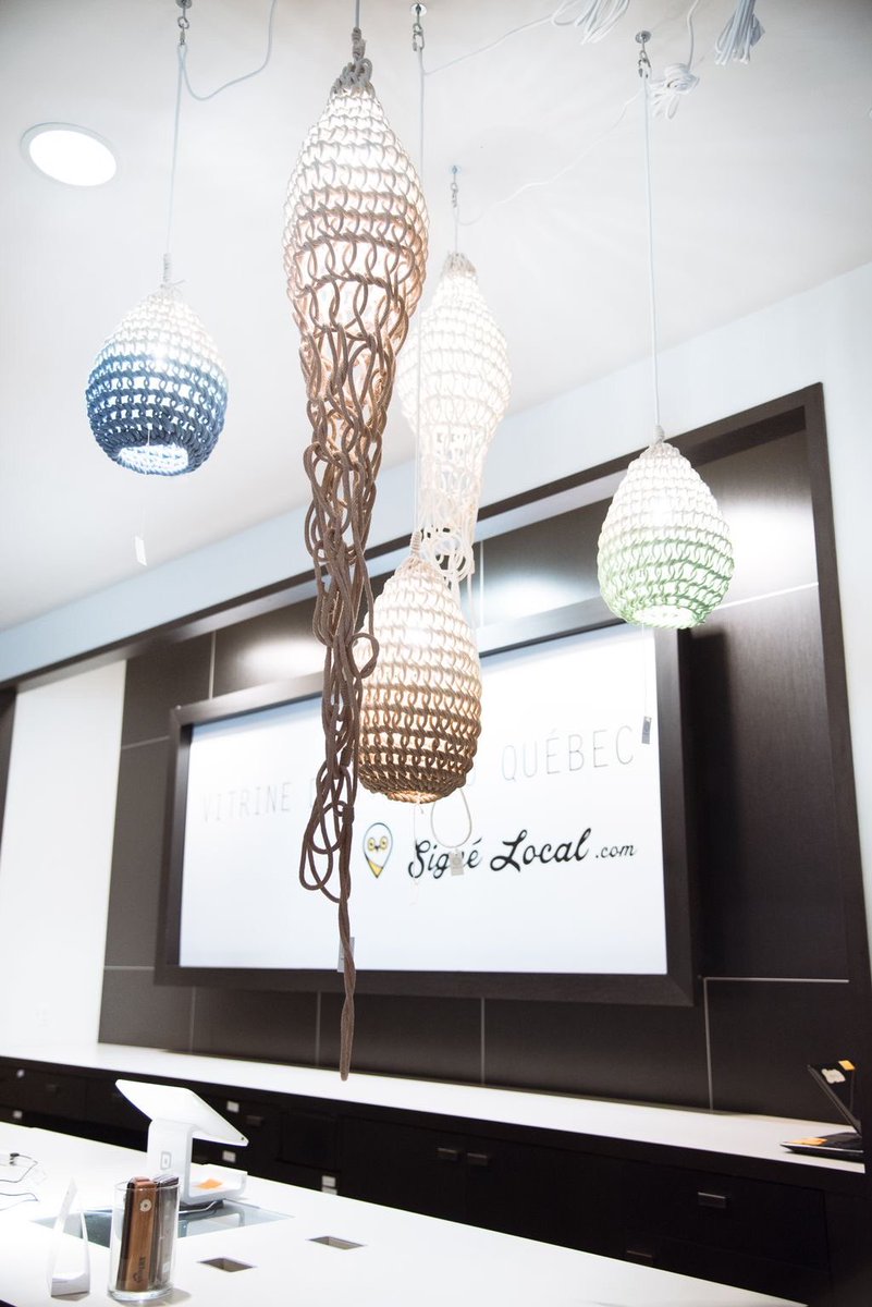 SigneLocal's tweet image. C’est aujourd’hui que notre troisième boutique s’installe aux @Galeriescap à Québec! 🎈

Découvrez les produits de plus de 90 entreprises et artisans d’ici dans notre nouvelle boutique située au local 167, à côté du magasin Lindt! 

Nous avons hâte de vous y voir! 👋✨