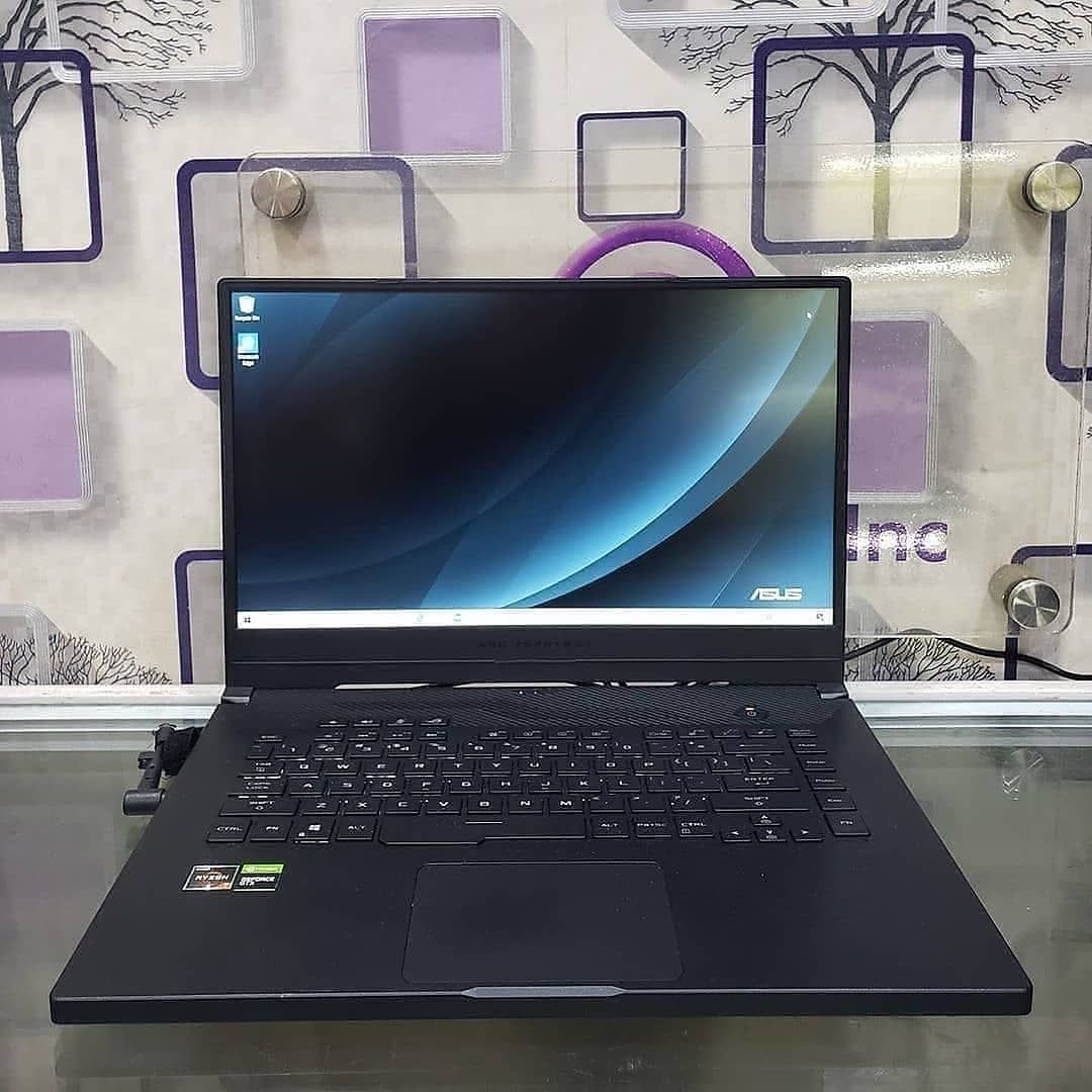 gadgetfreakzng's tweet photo. #Justlikenew Asus Zephyrus Gaming GU502DU 15" FHD Gaming Laptop With GTX 1660TI at 430,000 🔖💥💥 #banexplazaabuja
.
Specs:

512GB SSD
.
16GB Ddr4 RAM ,
.
AMD Ryzen 7 - 3750H Radeon Vega Mobile GFX 2300 Mhz 🔥
.
6GB Nvidia GeForce GTX 1660TI 🎮
15inch
#asuszephyrus https://t.co/04YeAtfUcO