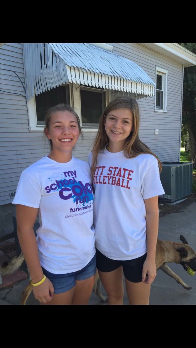teryn_teeter's tweet photo. Wishing the happiest birthday to my day one! Love you so so much @brookes_liven first picture to our most recent!  Definitely don’t know what I would do without out you! ❤️ https://t.co/5lhPeSunJR