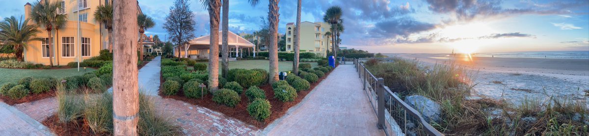 Beautiful start to the day <a href="/kingandprince/">The King and Prince Resort</a> in St. Simons, Georgia #travel #exploregeorgia