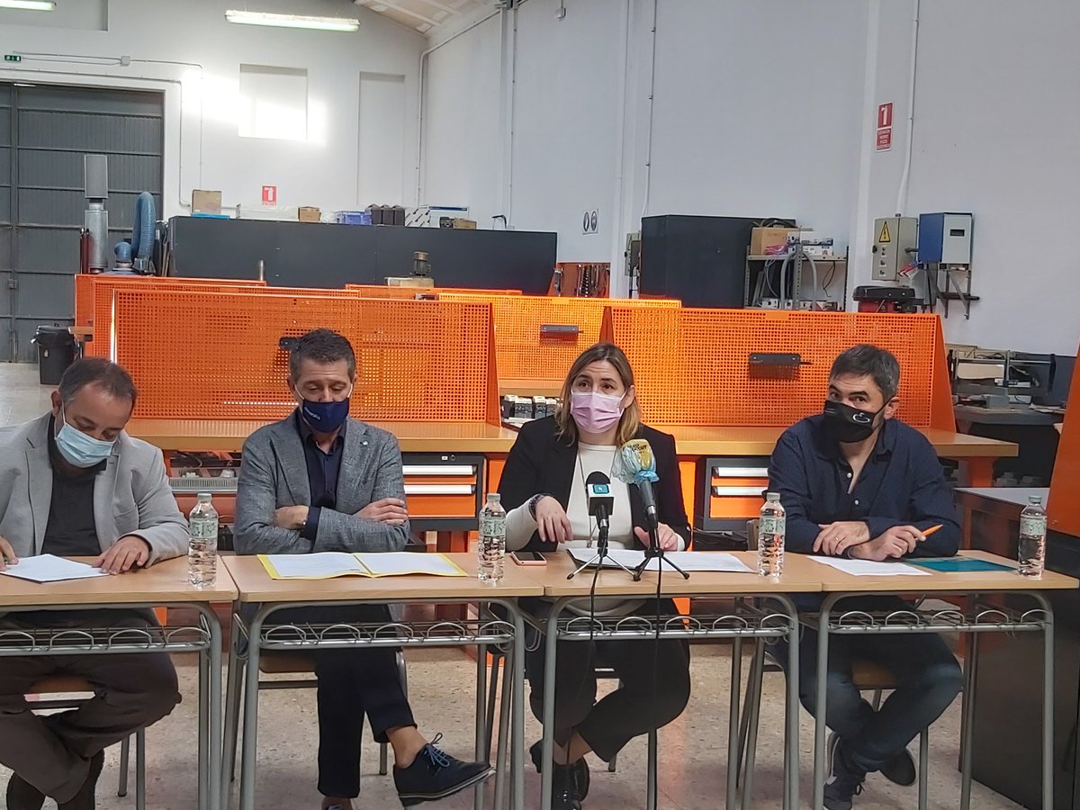 El Sr. Conesa, CEO del grup mineralia, i President de la Fundació dels Oficis, ha signat un conveni de col·laboració amb <a href="/ajfigueres/">Ajuntament de Figueres</a> i ha presentat els principals projectes de futur de la Fundació.
#rsc #responsabilitatsocialcorporativa #formació