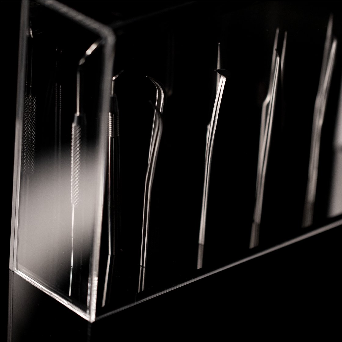 THE TWEEZER DISPLAY keeps your most precious tools protected - in the sleekest way possible 🖤 sugarlashpro.com / sugarlashpro.ca