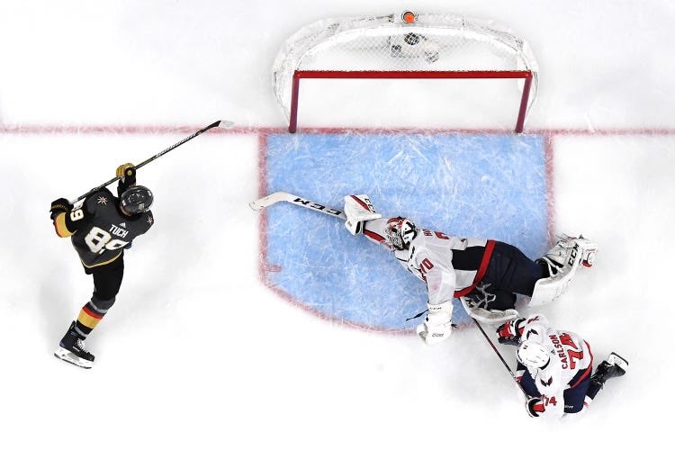 itsmurmurr's tweet image. Vancouver is so lucky to have the Holtby family.

We’ll miss you Holtsy! We couldn’t have done it without you!!

#TheSave #StanleyCup