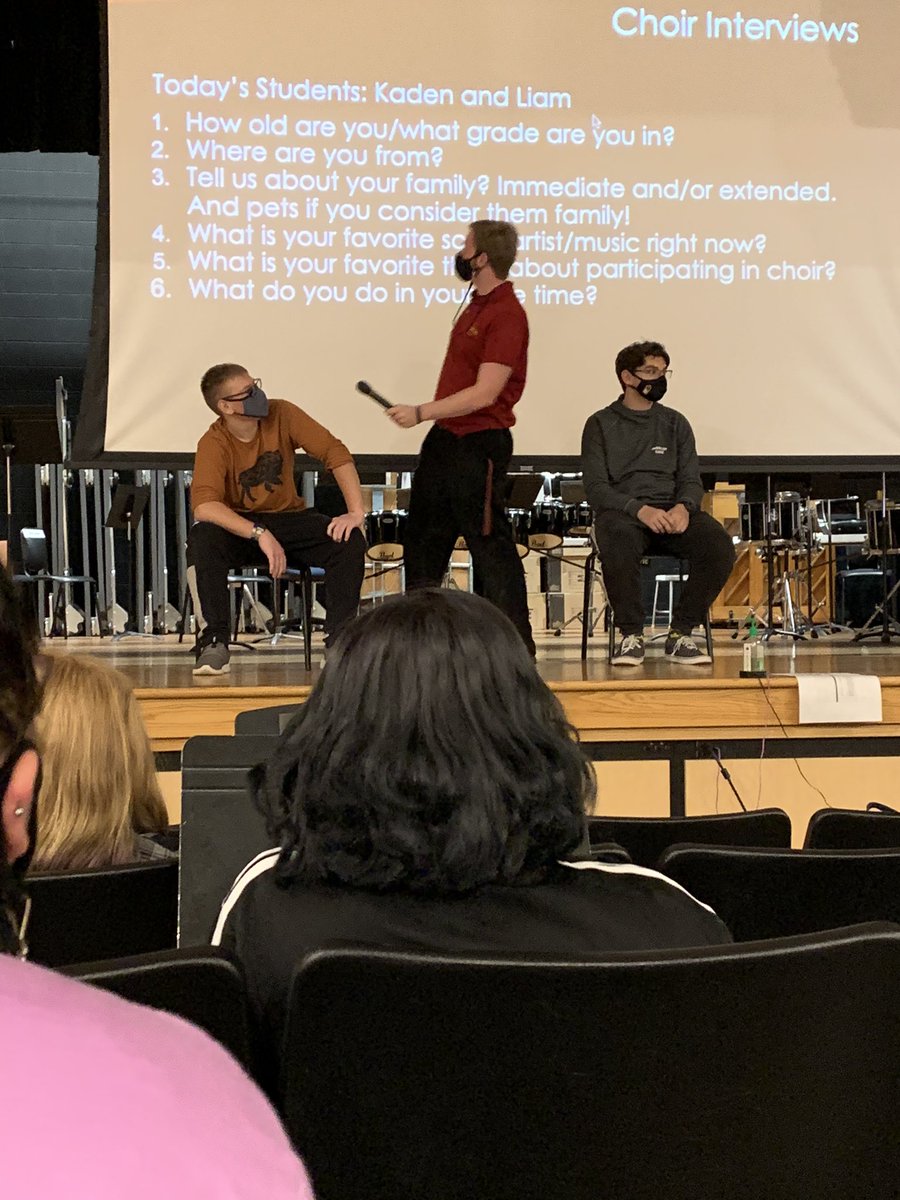 ChoirIfahs's tweet photo. Getting to know our fellow choir members better with our choir interviews! 😁 https://t.co/KLNcXeUqxL