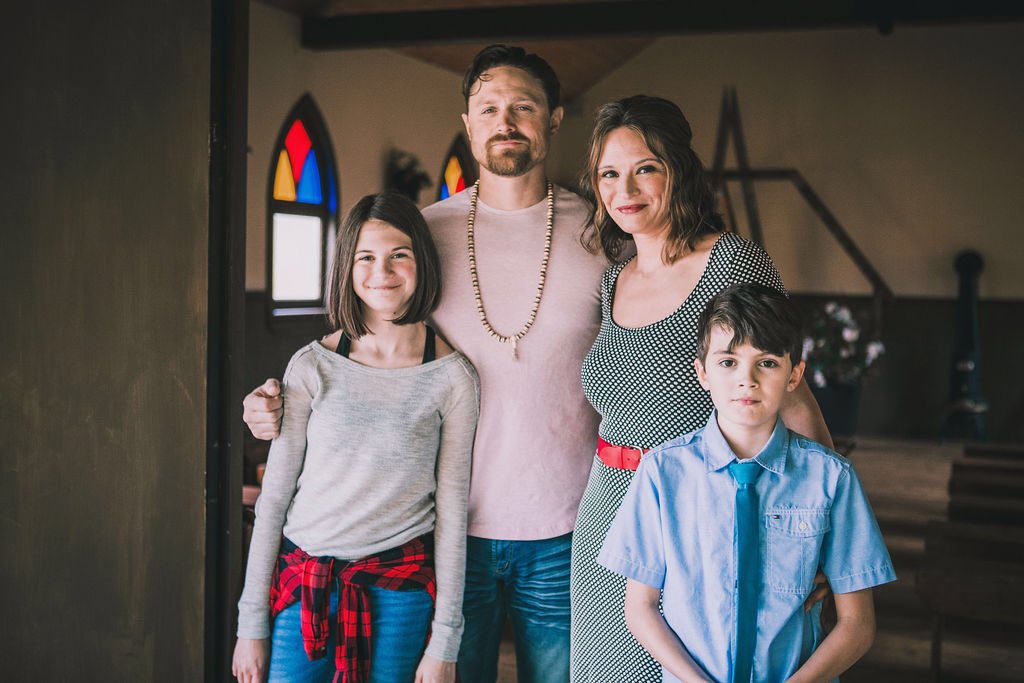 Aliciahphoto's tweet photo. Recent photos for my bro and his beautiful family. Love you guys! 😊💕📸 

#recentwork #familyphotography #yycphotographer #friday #photo https://t.co/l0YqQhiZnH
