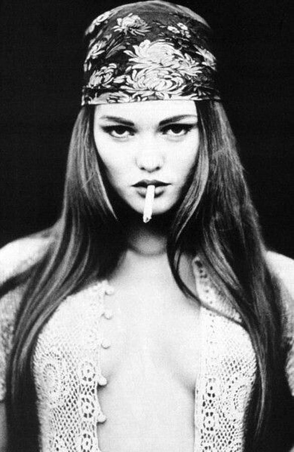 flamesrebirth's tweet image. Her quest
To fulfill his
Every craved salacious
Deviant desire
An ache
Obsession
To imprint herself
Upon his very
Soul
He was hers
He always has been
๐ธHelmut Newton, Vanessa Paradis