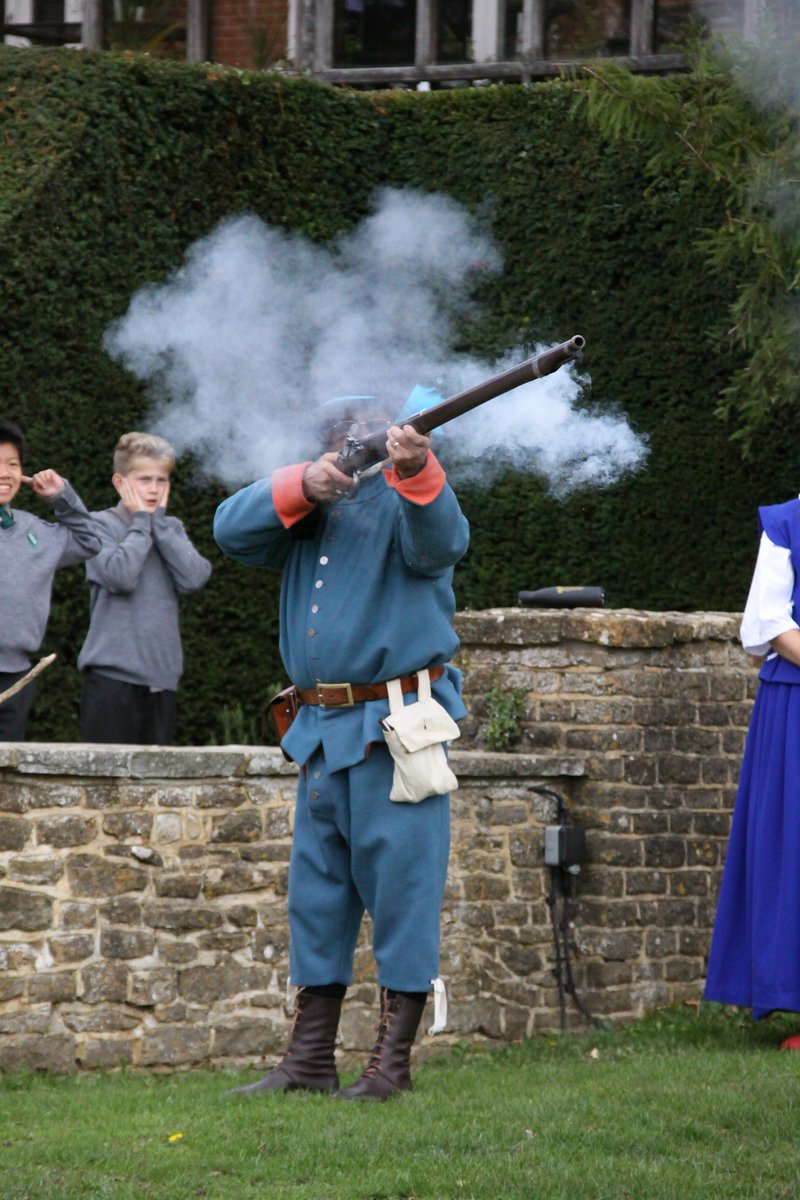 At History Table today the Form 8 boys were taught about the English Civil War. Afterwards they went to the Jekyll garden and watched our shooting instructor Mr Vaughan firing a real musket! #historycomesalive #englishcivilwar #onlyatAldro