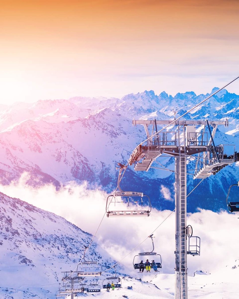 Togetherclub's tweet photo. Thrilled to host a stage at the winter edition of South West Four Festival next March in the French Alps. Phase 2 tickets are over 50% sold out. Join us for a week of snow sports and electronic music. Secure your ticket for just £25.
➝ https://t.co/ZZ2yaTrCju https://t.co/INA7BOtBGo