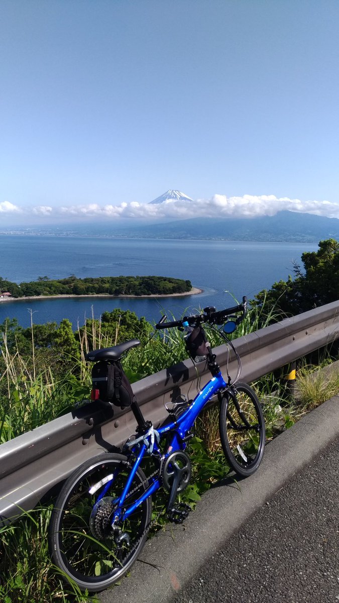 cdh_40's tweet photo. DAHON Visc EVO でマッタリゆるポタの日々。
増えるかどうかはさておいて、流れに乗ってみようかと…。
#愛車の写真を4枚晒すとRTとフォロワーがぶわっと増えると聞いて https://t.co/BfyatUyCZK