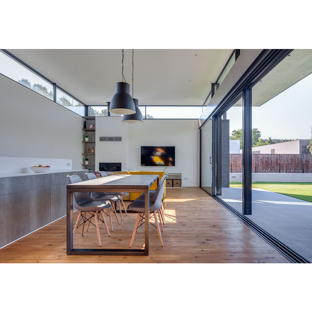 Fragments tweet media