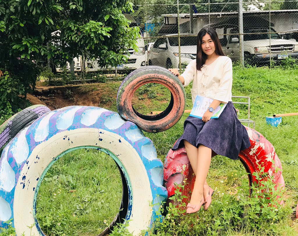 patteeria's tweet photo. การที่เราวิ่งหนีความเศร้า ไม่ได้แปลว่าเราจะวิ่งไปเจอความสุข #คําคมชีวิต #คําคมความรัก #คำคม https://t.co/navaOL021V