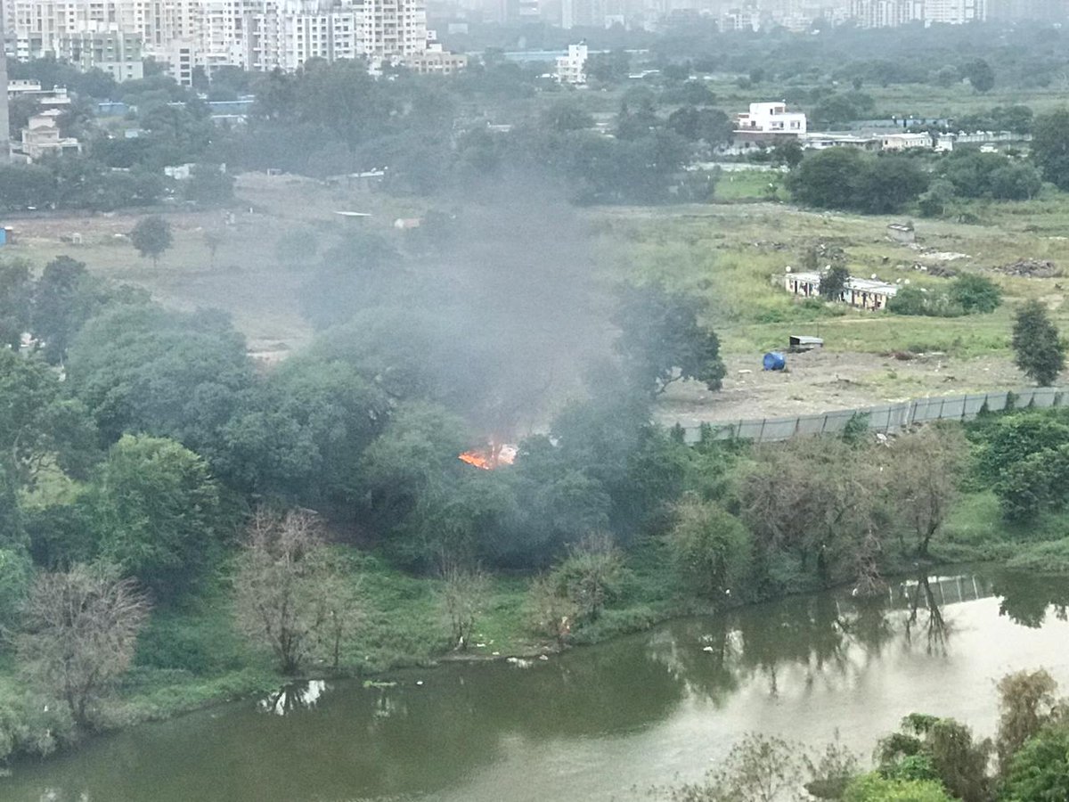 The burning of hazardous waste in Balewadi Gaon has become daily ritual <a href="/PMCPune/">PMC Care</a> <a href="/SidShirole/">Siddharth Shirole</a> <a href="/IAS_Rubal/">Rubal Agarwal</a> <a href="/mohol_murlidhar/">Murlidhar Mohol</a> - please help stop this.