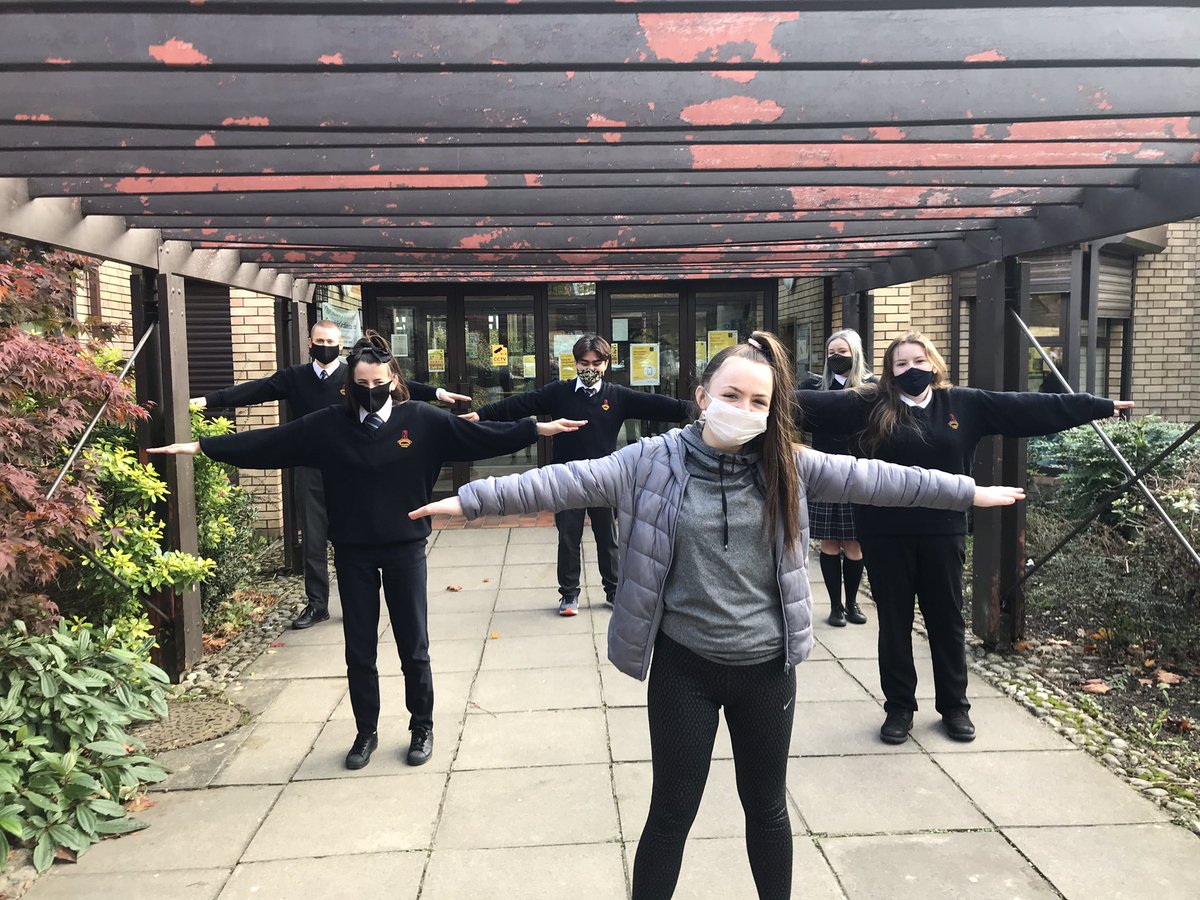 DeansrathCC's tweet photo. Our 6th Year Digital Leaders doing great work making sure that 6th years’ devices are safe to use and ready to go! #DccConnect #DDLETB https://t.co/lvWbq3rjzX
