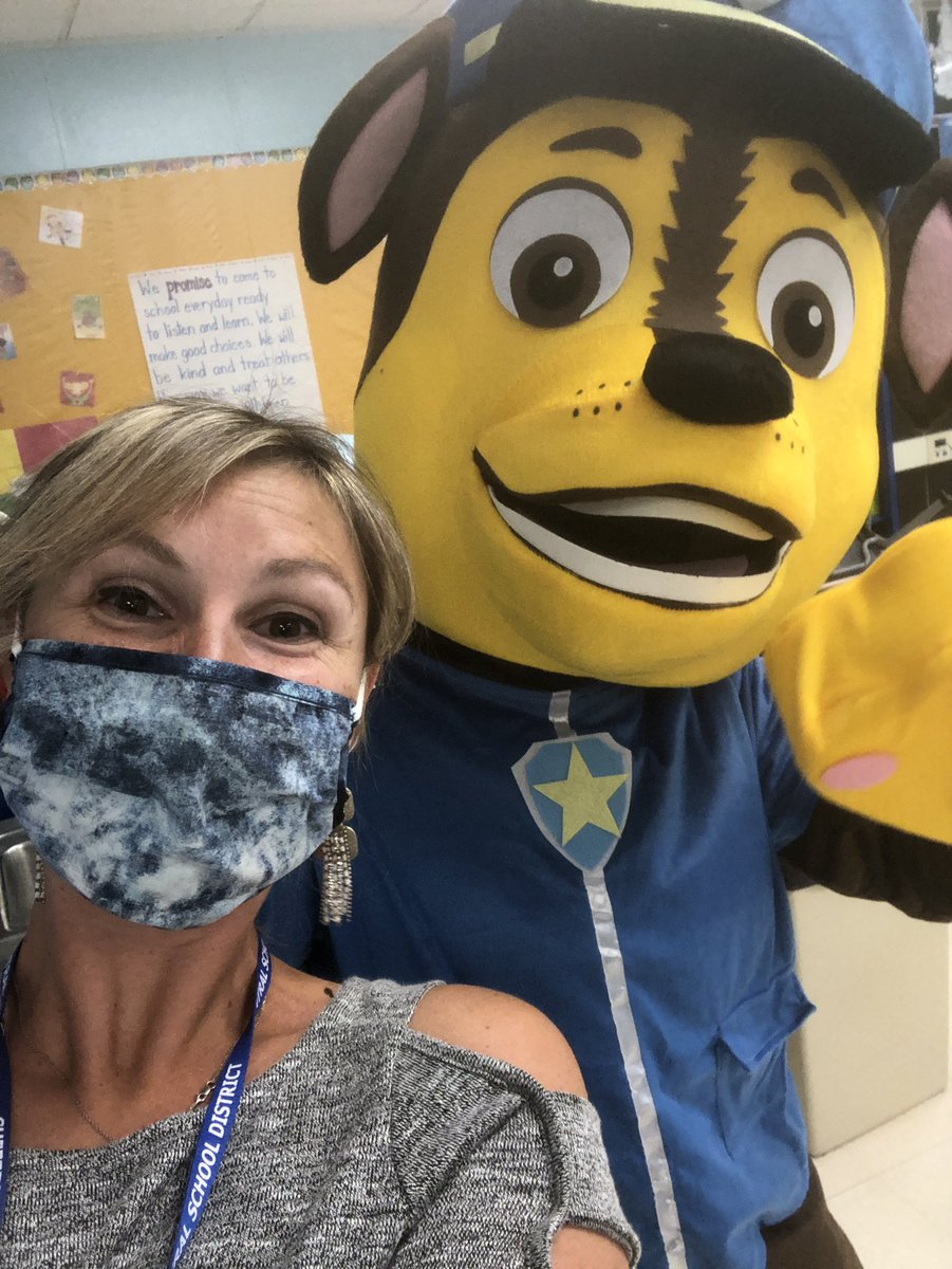 We had a special visit from Chase during reading time! <a href="/ViolaAchieves/">Viola Elementary</a>