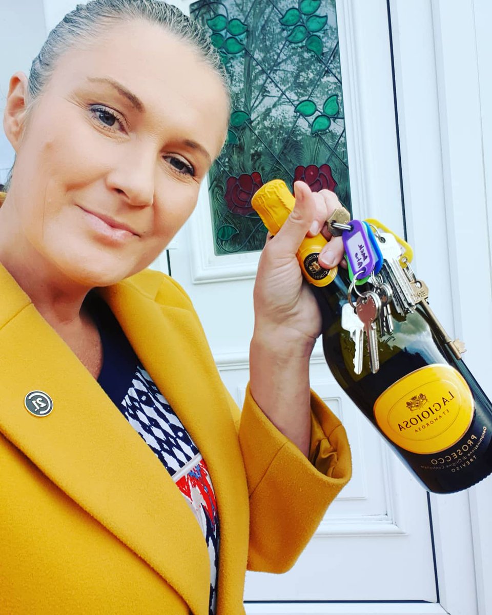 Century21Leeds's tweet photo. Completion day. Keys handed over to a new homeowner plus prosecco to celebrate. 

If you would like to sell your home give us a call on 0113 426 0590.

#century21leeds #completion https://t.co/rn5OZguxf3