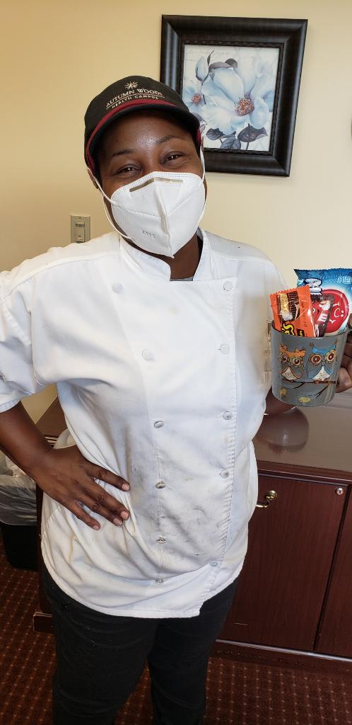 AutumnWoodsHC's tweet photo. We celebrated each day this week to our dedicated "Dining Services Staff" for always ensuring our residents meals are made with care and delivered with a smile!
#OurDiningServiceROCKS
#CheckOutThoseSmiles! https://t.co/HKeTpq76QZ