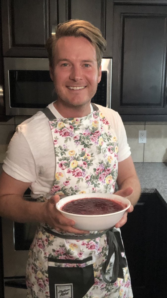 Matthew Conrod (@matthewconrod_) on Twitter photo Fellas.
Don’t be afraid to up your game in the kitchen if you’re trying to impress someone.
Get yourself a <a href="/MediumRareChef/">MediumRareChef.com</a> floral apron and learn a new a recipe.
We’re not eating Kraft Dinner anymore. We’re eating cranberry sauce. Fellas.
Don’t be afraid to up your game in the kitchen if you’re trying to impress someone.
Get yourself a <a href="/MediumRareChef/">MediumRareChef.com</a> floral apron and learn a new a recipe.
We’re not eating Kraft Dinner anymore. We’re eating cranberry sauce.