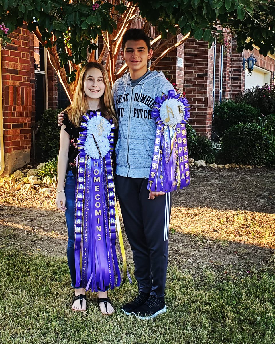 JessicaCNunnery's tweet photo. Sophia and her boyfriend, Sebastian, had their Homecoming Mum exchange. Looking forward to HoCo Football game tonight. This year it is very different but they'll still get to perform together in band ππ
#TCHoCo2020 https://t.co/lWqbsSMfB8