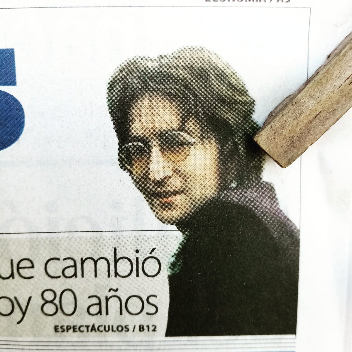 Feliz cumpleaños John. Dondequiera que estés!